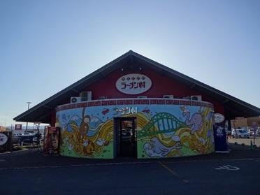 中にはラーメン村神社もあります