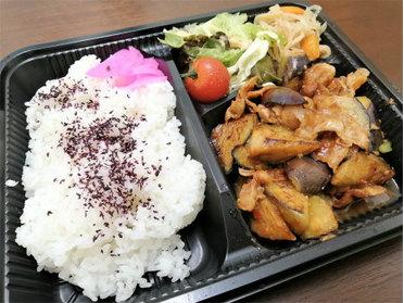 お弁当はできたてほかほか!