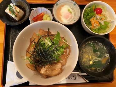 国産豚バラ丼定食