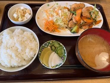 国産とりむね肉の柚子こしょう炒め