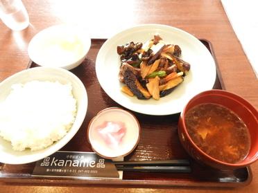 夏野菜とスナギモ炒め