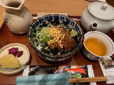 マグロ出汁茶漬け