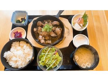 サイコロステーキ御膳 熱々でジューシー♪