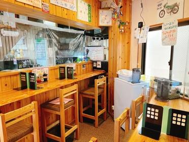 明るい店内!