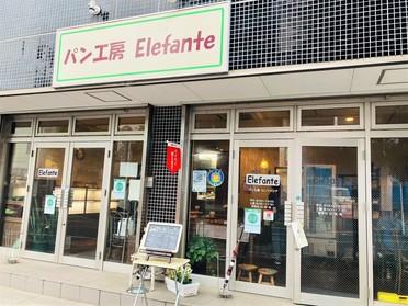 大通り沿いのスーパー、薬局のすぐ近く!