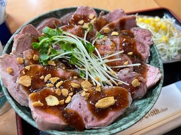 ローストポーク丼
