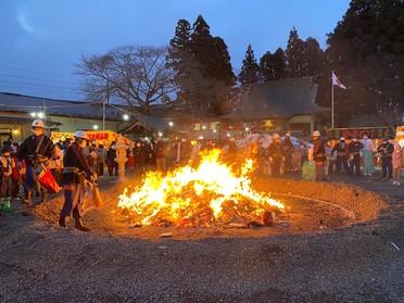 どんと祭の焚き上げ