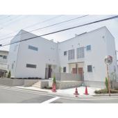 白を基調とした外観