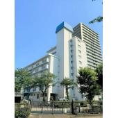 播磨坂桜並木沿いに位置するマンションでございます。