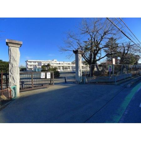 リブィールⅠ 周辺環境写真1 邑楽町立中野小学校：290m