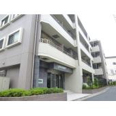 重厚なマンション
