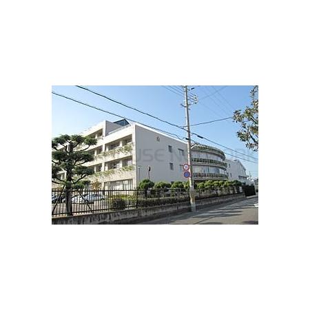 兵庫県立尼崎西高校：959m