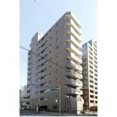 建物手前側にゴミ置場