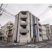 外観タイル張りです