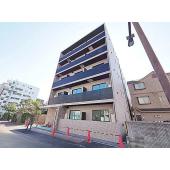 駅から徒歩8分