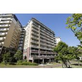 駅から徒歩8分