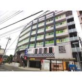 駅から徒歩14分