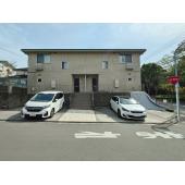 閑静な住宅街のテラスハウス