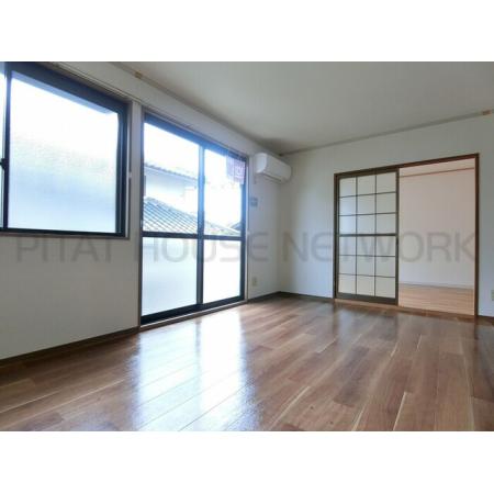 メゾン萩原　B棟 部屋写真15 エアコン（南洋室）