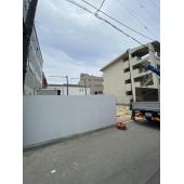 建築中