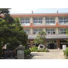 サニーハイツB 周辺環境写真6 飯田市立松尾小学校：867m