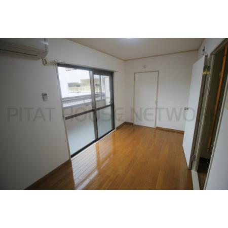 吹田市垂水町マンション 部屋写真4 居室
