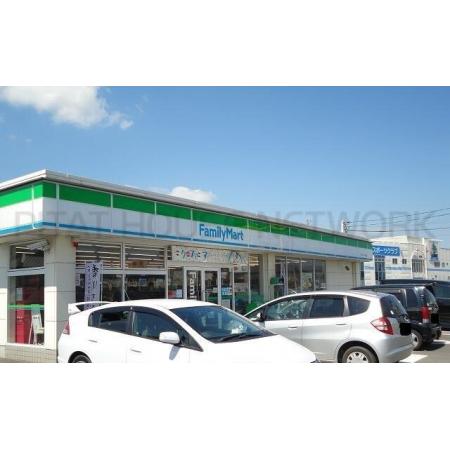ディアコート林Ⅰ 周辺環境写真4 ファミリーマート中央インター店：280m