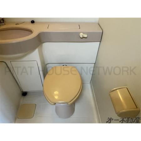 フォルクローレ・ペルシュ 部屋写真11 トイレ