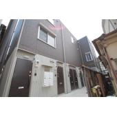 落ち着いた外観の建物です♪