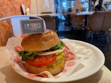ハワイで最も愛されたハンバーガー Teddy S Bigger Burgers 原宿 表参道店 ピタットハウスの地域情報発信ブログ 街ピタ ハワイで最も愛されたハンバーガー Teddy S Bigger Burgers 原宿 表参道店 ピタットハウスの地域情報発信ブログ 街ピタ
