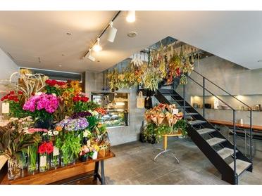 元町のお花屋さん兼カフェ 花lab Nocturne横浜元町店 ピタットハウスの地域情報発信ブログ 街ピタ